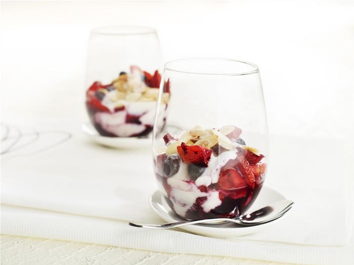 LiveLighter Healthy Fruits Of The Forest Yoghurt Compote Recipe