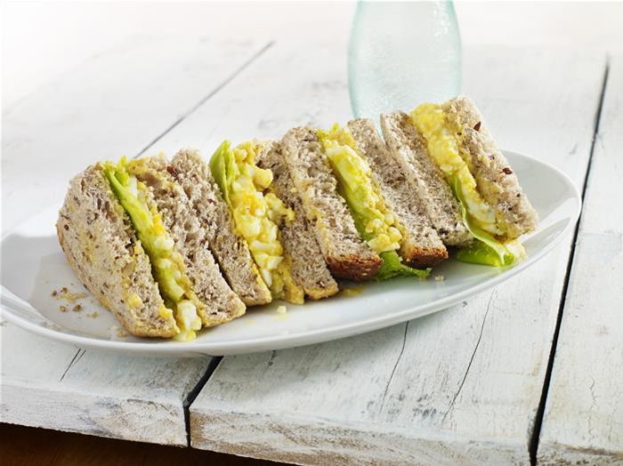 LiveLighter - Healthy Curried Egg Sandwich Recipe